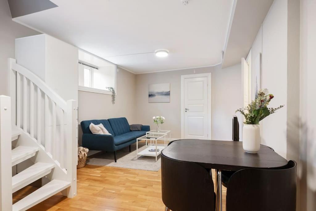 New! Modern City Apt: Central W/ Private Entrence Bergen Exteriér fotografie